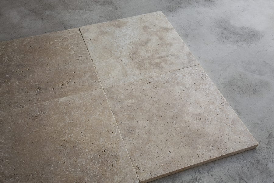 Naturstein Travertin Tuscany Beige Terassenplatten 40x40-60x60 cm getrommelt